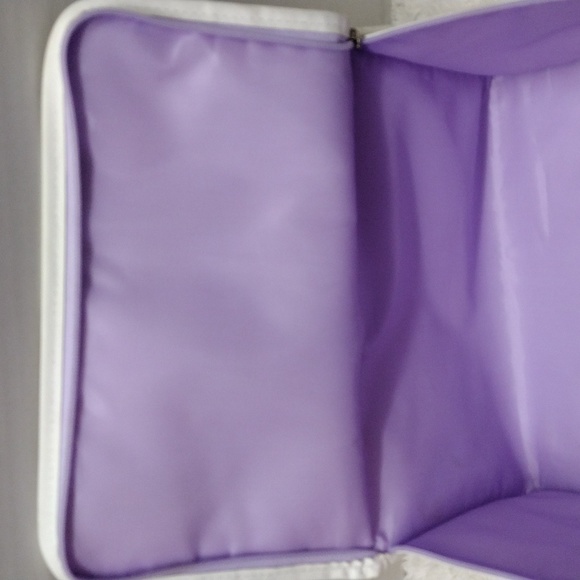 Clinique White Travel Makeup Sparkle Glitter Bag - Picture 11 of 13